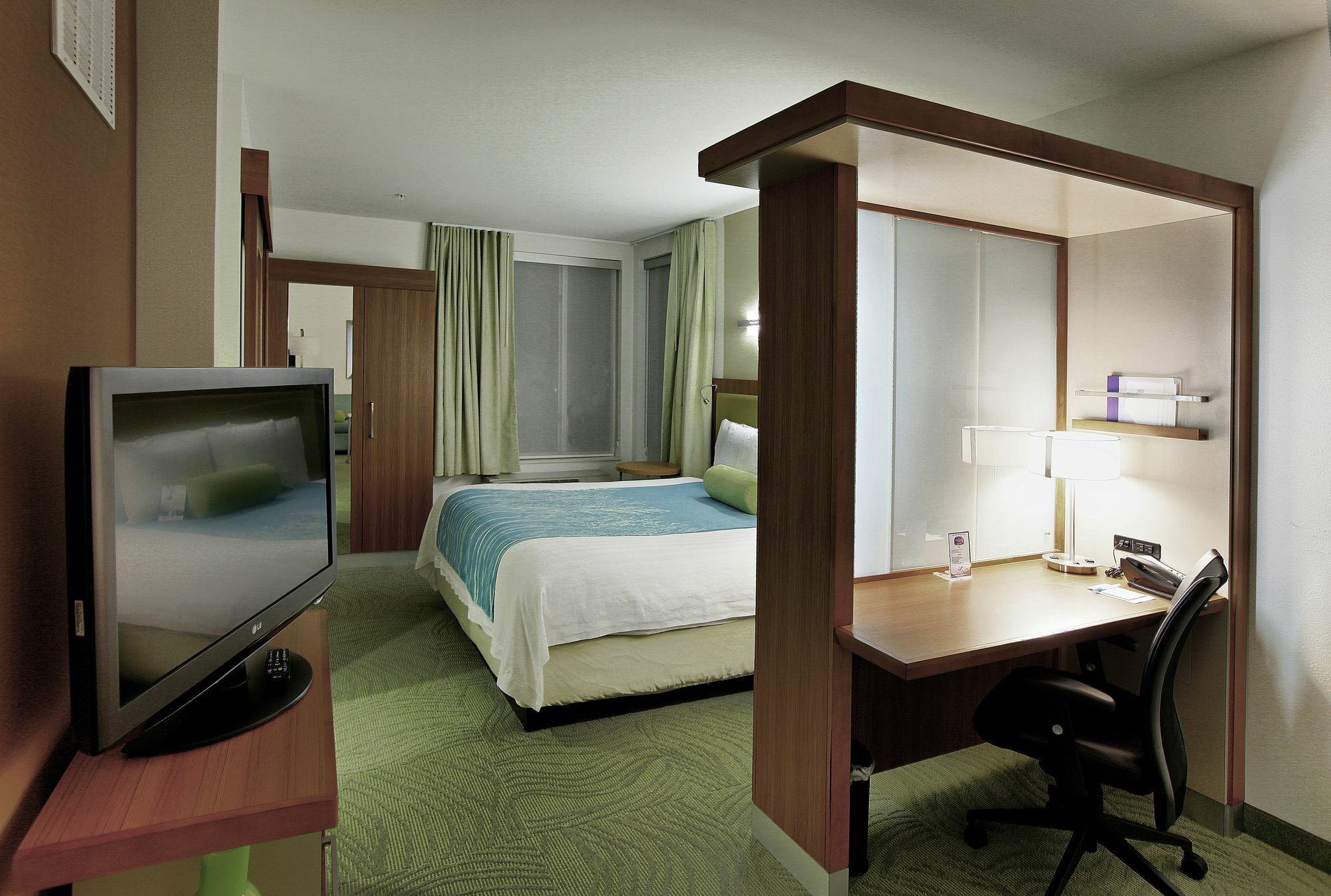Springhill Suites By Marriott Lake Charles Exterior photo